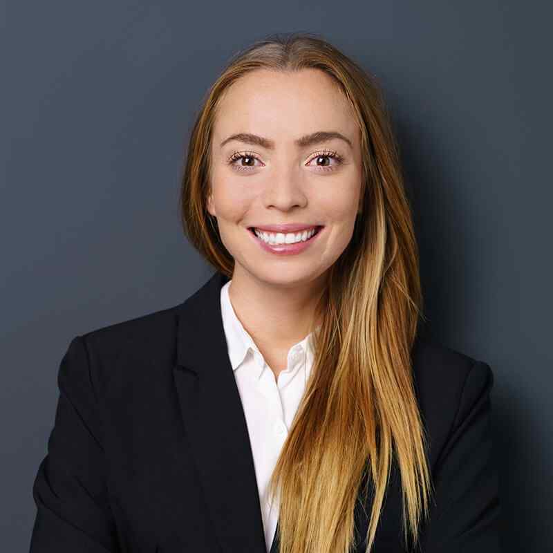 https://vuckovic-law.com/wp-content/uploads/2019/10/image_team_06.jpg