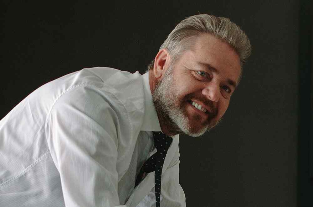 https://vuckovic-law.com/wp-content/uploads/2019/10/our_team_01.jpg